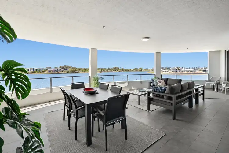 208/1 Waterside Retreat