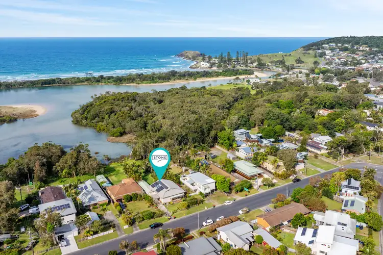 19 Belmore Street, Crescent Head NSW 2440