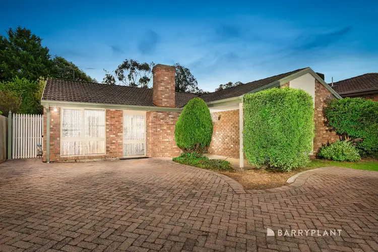 32 Veronica Crescent, Mill Park VIC 3082