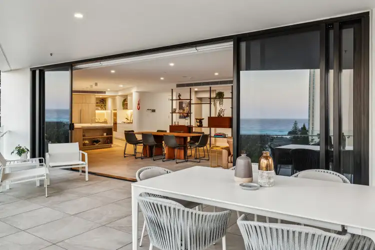 6/24 Woodroffe Avenue, Main Beach QLD 4217