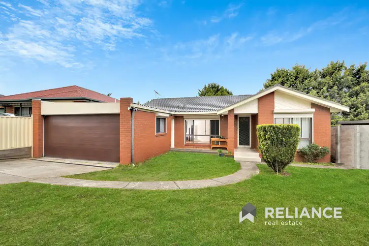 8 Wattle Close, Meadow Heights VIC 3048