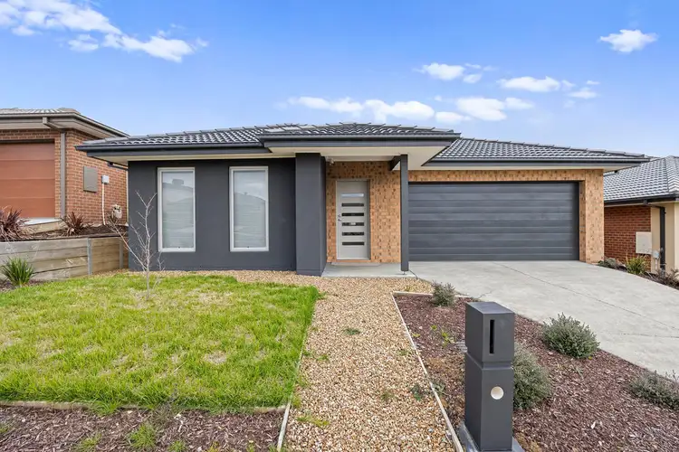 8 Plymouth Way, Smythes Creek VIC 3351