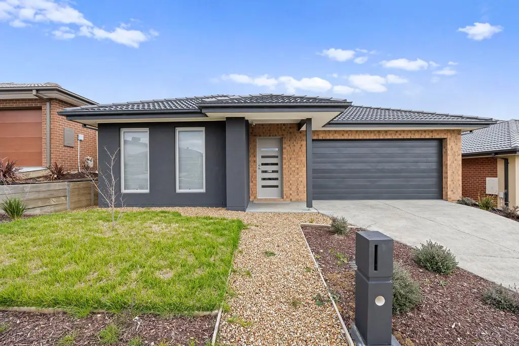 Main view of Homely house listing, 8 Plymouth Way, Smythes Creek VIC 3351