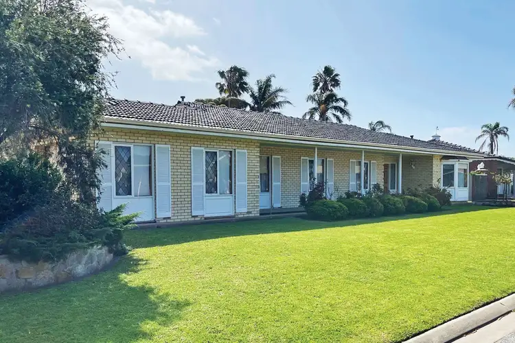 10 Beeston Way, West Lakes SA 5021