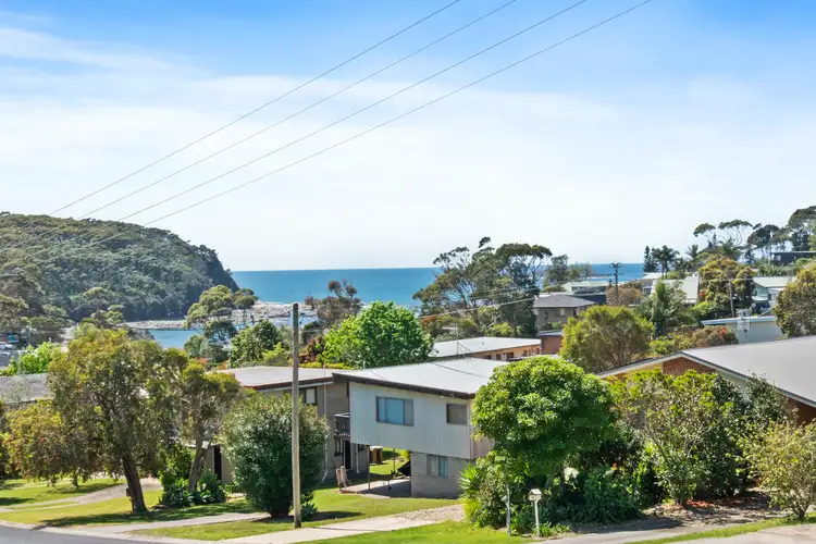 11 Muwarra Avenue, Malua Bay NSW 2536