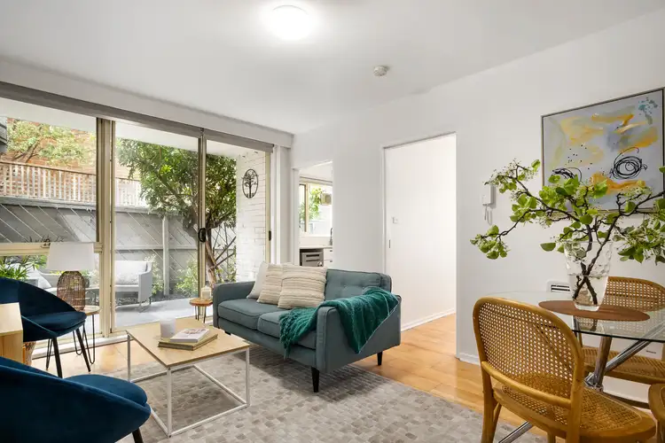 1/16 Byron Street, Elwood VIC 3184