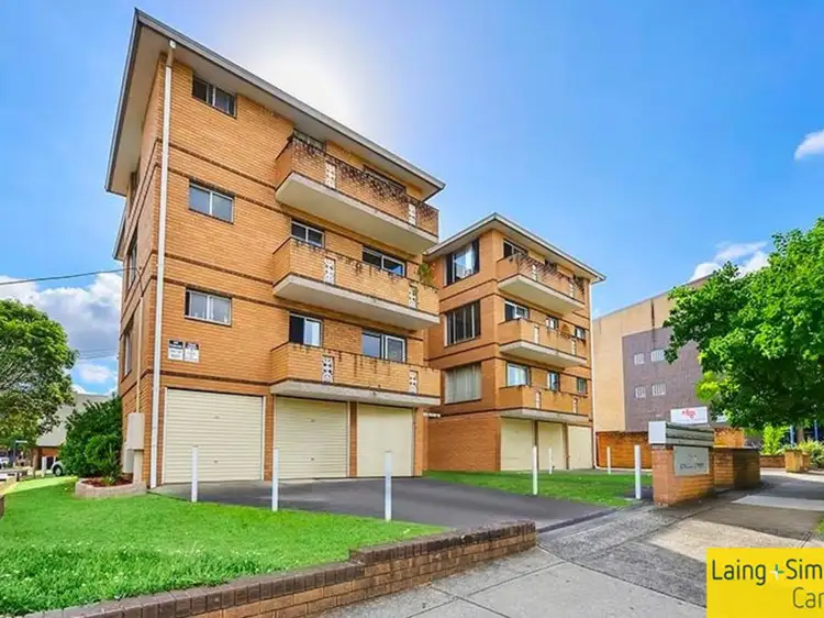 8/2-4 London Street