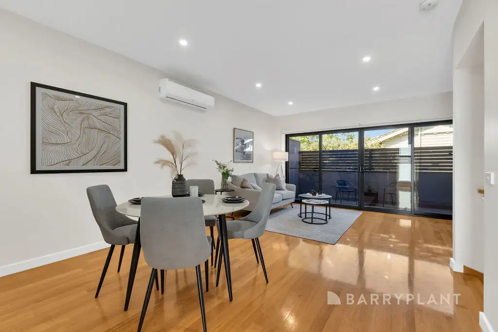 Main view of Homely townhouse listing, 2/71 Severn Street, Box Hill North VIC 3129