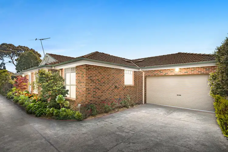 Main view of Homely unit listing, 2/260 Lawrence Road, Mount Waverley VIC 3149