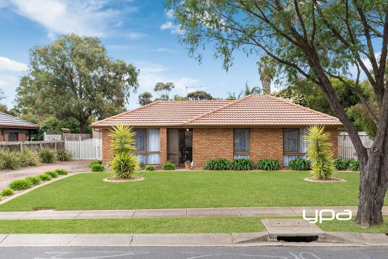 Main view of Homely house listing, 6 Balliol Common, Sunbury VIC 3429