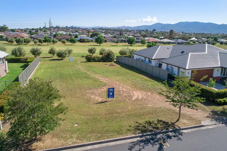 5 Sanctuary Place, Tamworth NSW 2340