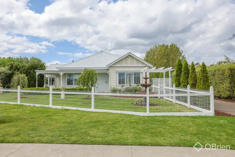 38 May Park Drive, Paynesville VIC 3880