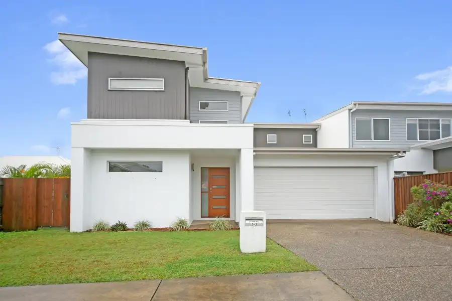 Main view of Homely semi-detached listing, 2/2 Quinine Crescent, Mountain Creek QLD 4557