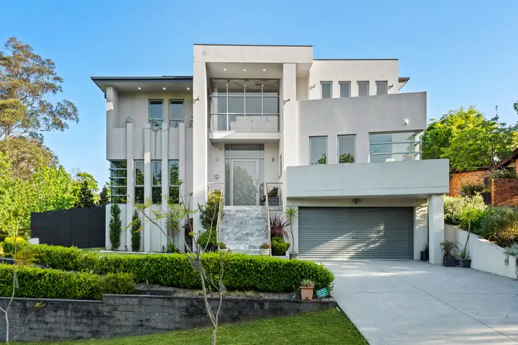 2 Woodvale Place, Castle Hill NSW 2154