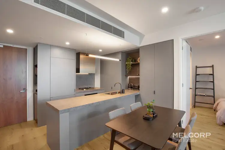 408/288 Adderley Street