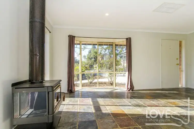 Sixth view of Homely house listing, 2 Avon Place, Epping VIC 3076