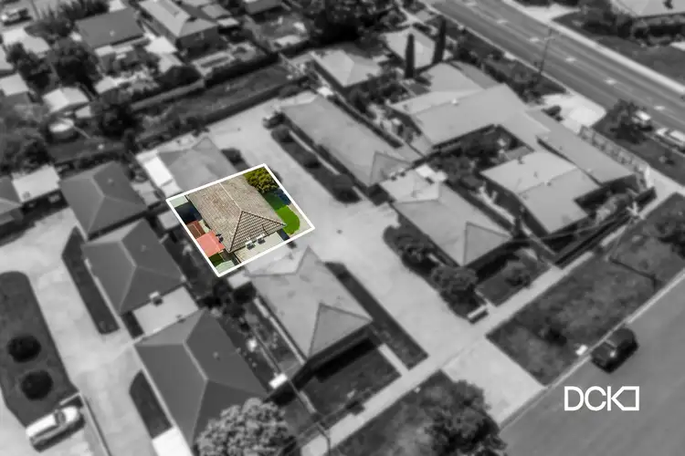 Second view of Homely unit listing, 2/27 Nish Street, Flora Hill VIC 3550
