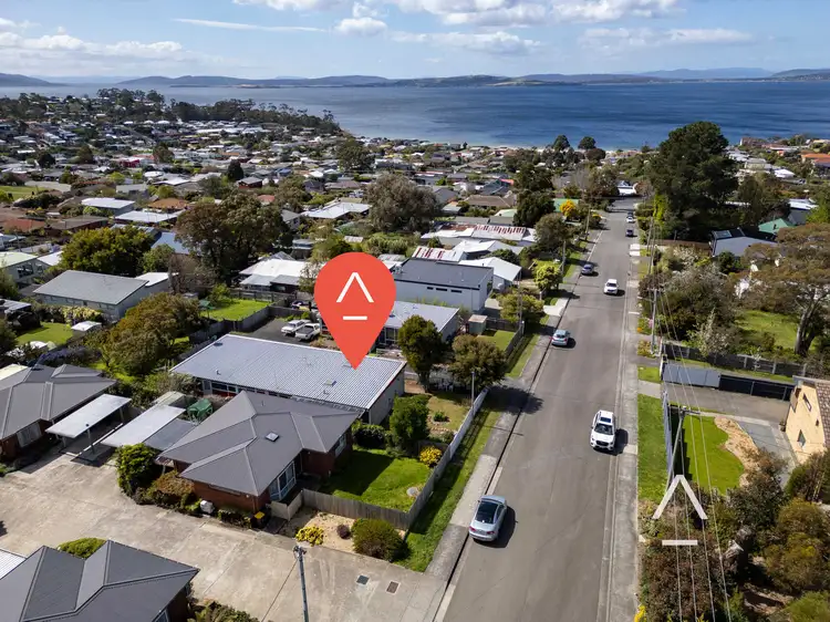 1/16 Gourlay Street, Blackmans Bay TAS 7052