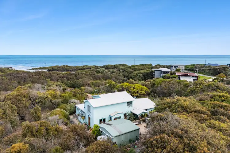 6 Sutherland Court, Moggs Creek VIC 3231