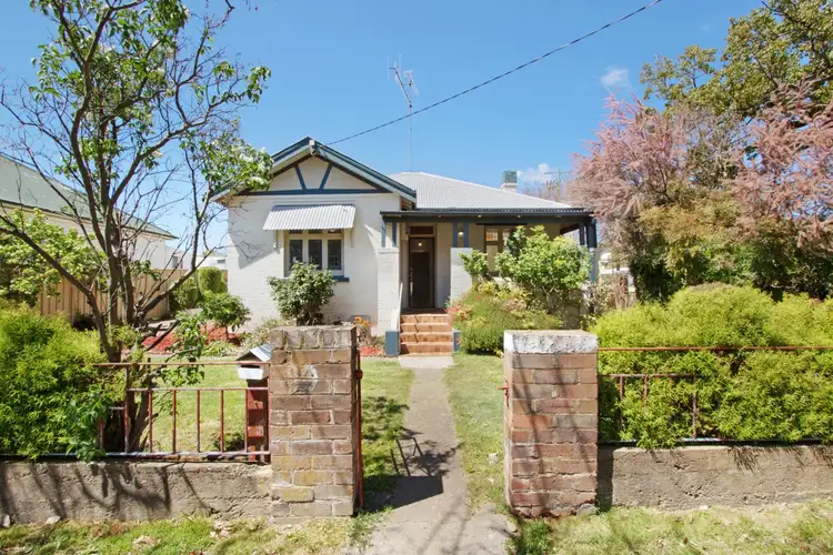 90 Rossi Street, Yass NSW 2582