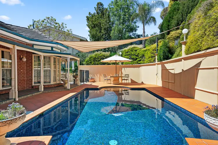 1 Highland Drive, Bellevue Heights SA 5050