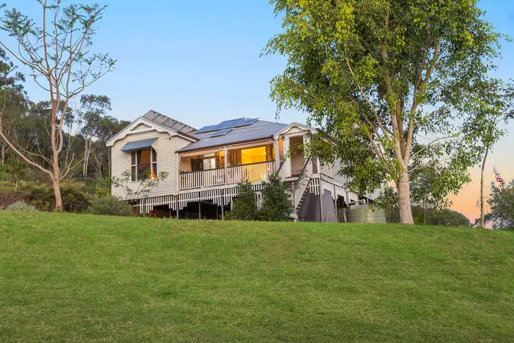 160 Mahons Road, Pine Mountain QLD 4306