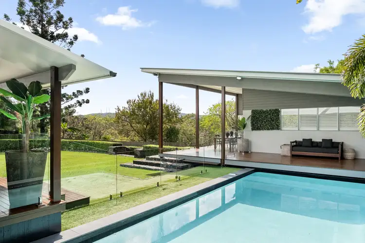 61 Nioka Street, Brookfield QLD 4069