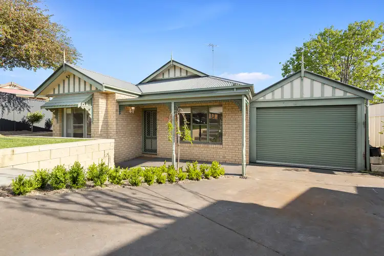 7 Sherman Court
