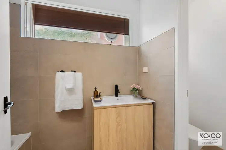 Fourth view of Homely apartment listing, 2/245 Murrumbeena Road, Murrumbeena VIC 3163