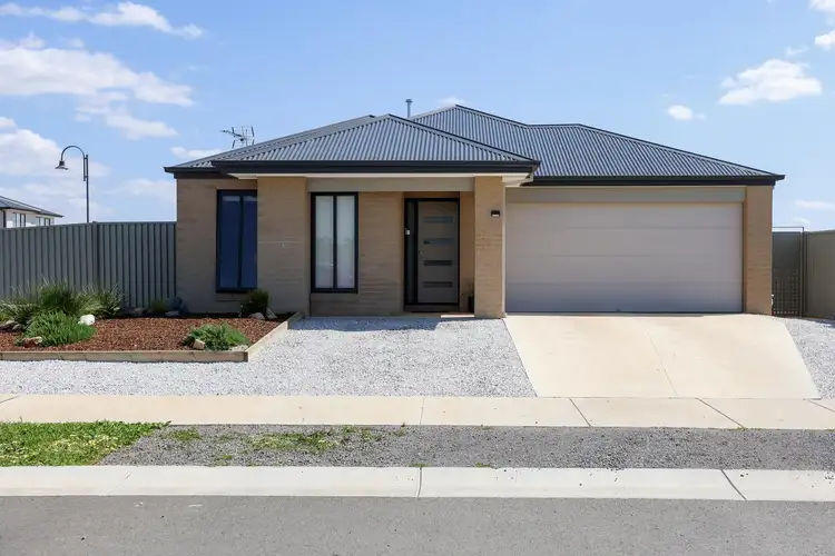 Second view of Homely house listing, 2 Tylabelle Terrace, Mooroopna VIC 3629