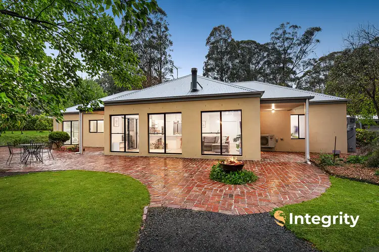 18 Ward Street, Kinglake VIC 3763