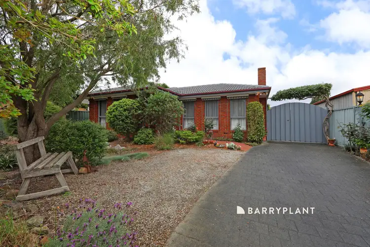 4 Bark Avenue, Rowville VIC 3178