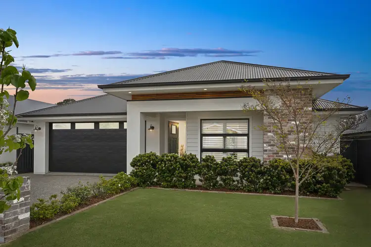 8 Alfred Place, Thirlmere NSW 2572