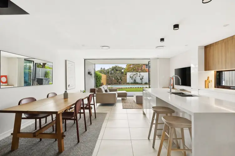 19a Mawson Parade