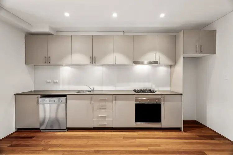 14/23-25 Ross Street