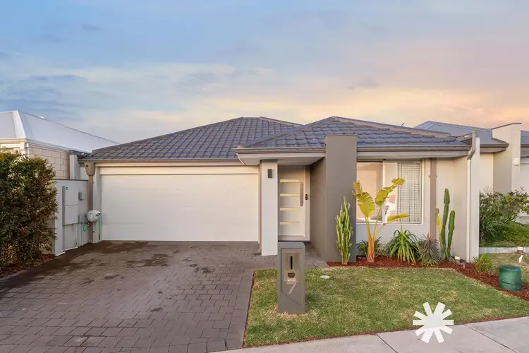 Second view of Homely house listing, 7 Greenwich Way, Success WA 6164