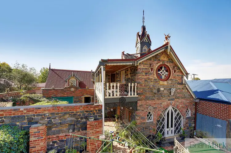 24 Wedge Street South