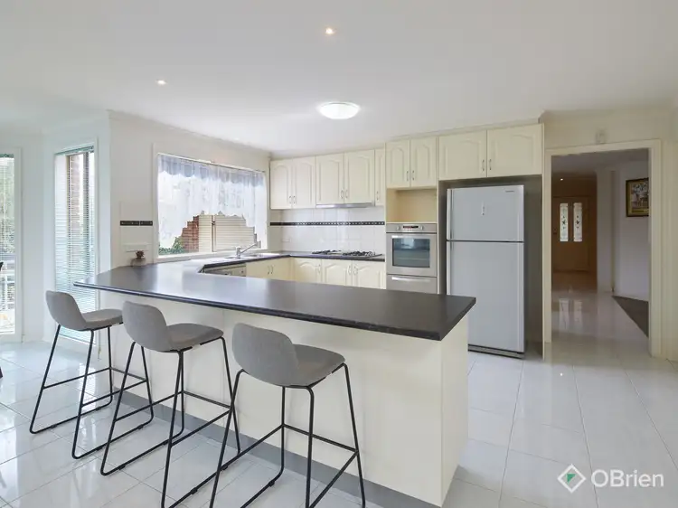 Second view of Homely house listing, 5 Summerhill Boulevard, Drouin VIC 3818
