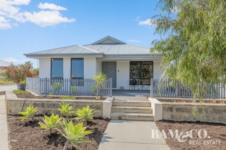 22 Villena Parade