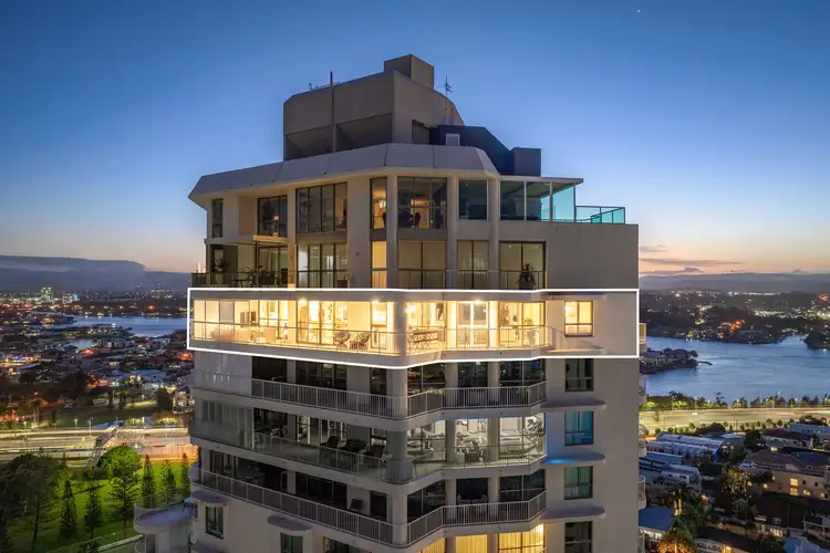 49/20 Cronin Avenue, Main Beach QLD 4217