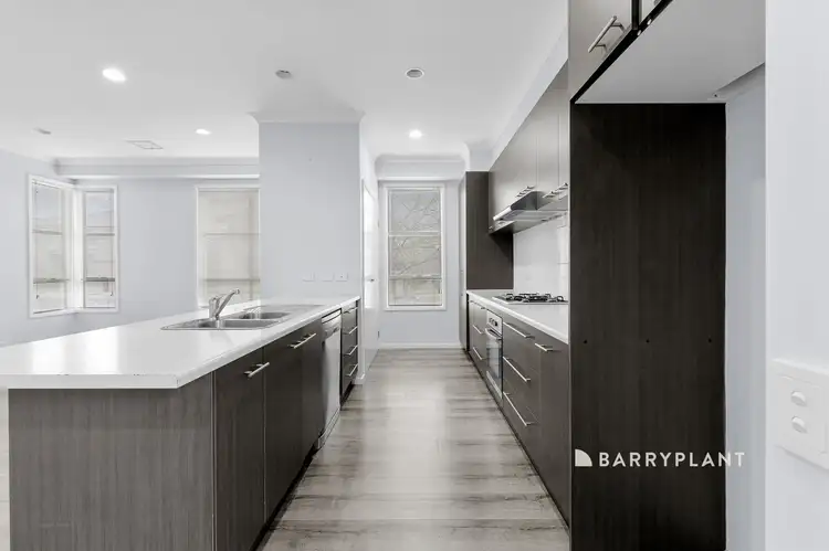 Fifth view of Homely house listing, 16 Petrel Circuit, Pakenham VIC 3810