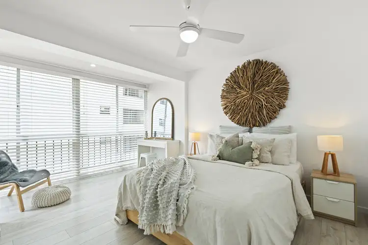 7/32 Powell Crescent