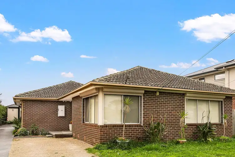 1/2 Burton Street, Lalor VIC 3075