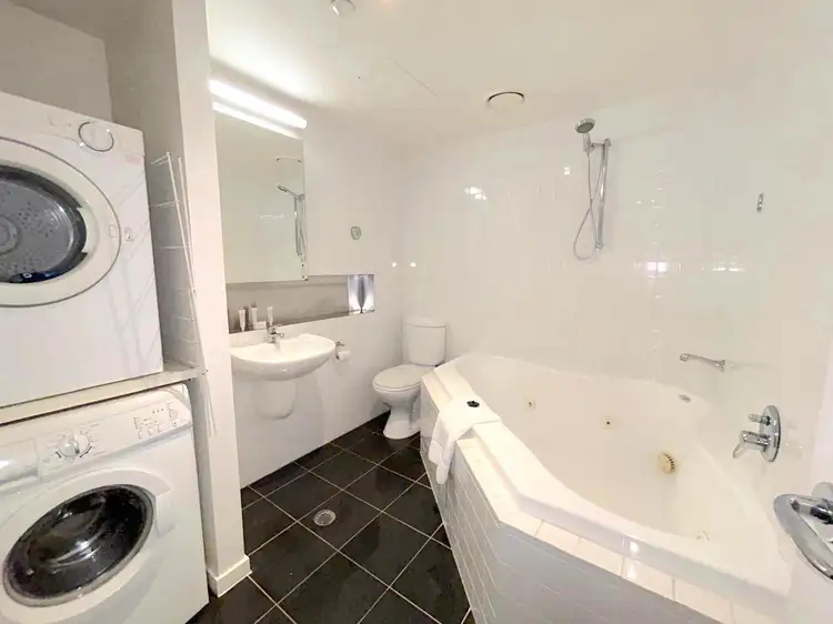 Fifth view of Homely apartment listing, 405b/11-17 Cohen Place, Melbourne VIC 3000