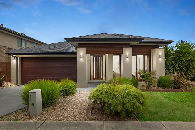 7 Waterfall Crescent, Beveridge VIC 3753