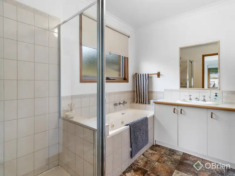 Sixth view of Homely house listing, 7 Longbeach Close Close, Aspendale VIC 3195