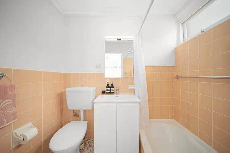 Fifth view of Homely apartment listing, 2/36 Upper Clifford Avenue, Fairlight NSW 2094