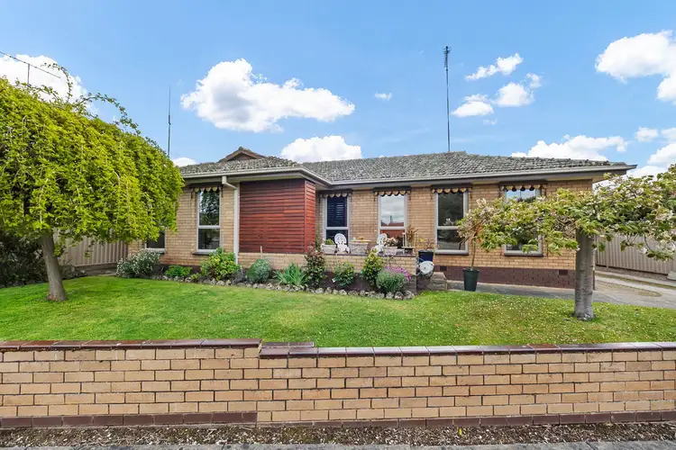 9 Oxford Street, Wendouree VIC 3355