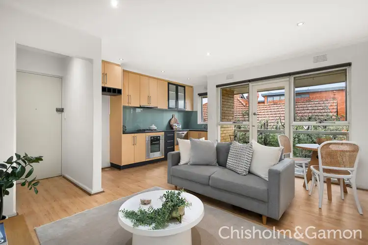 6/3 Avoca Avenue, Elwood VIC 3184