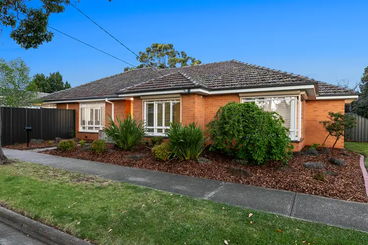 10 Lindwood Avenue, Altona VIC 3018